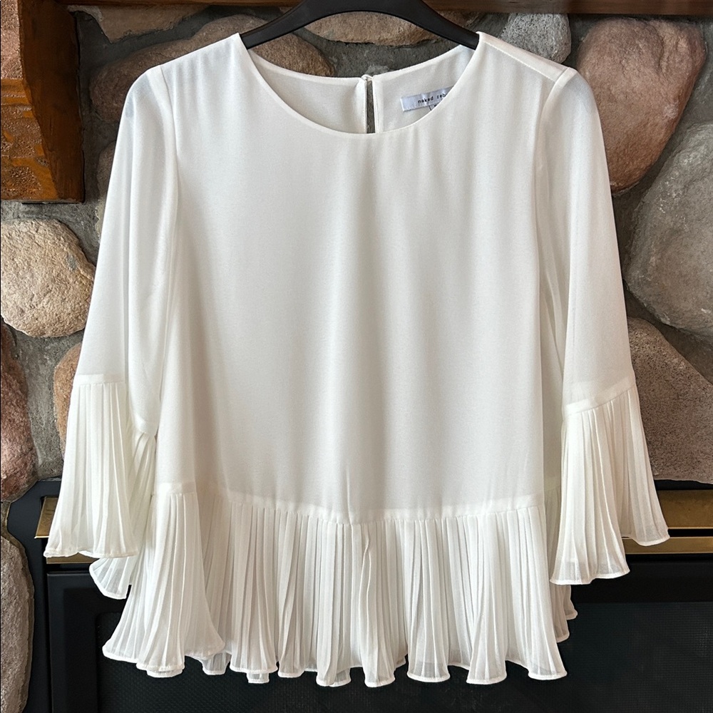 Naked Zebra Chiffon Keyhole Neck 3/4 Sleeve Pleated Top, Size S